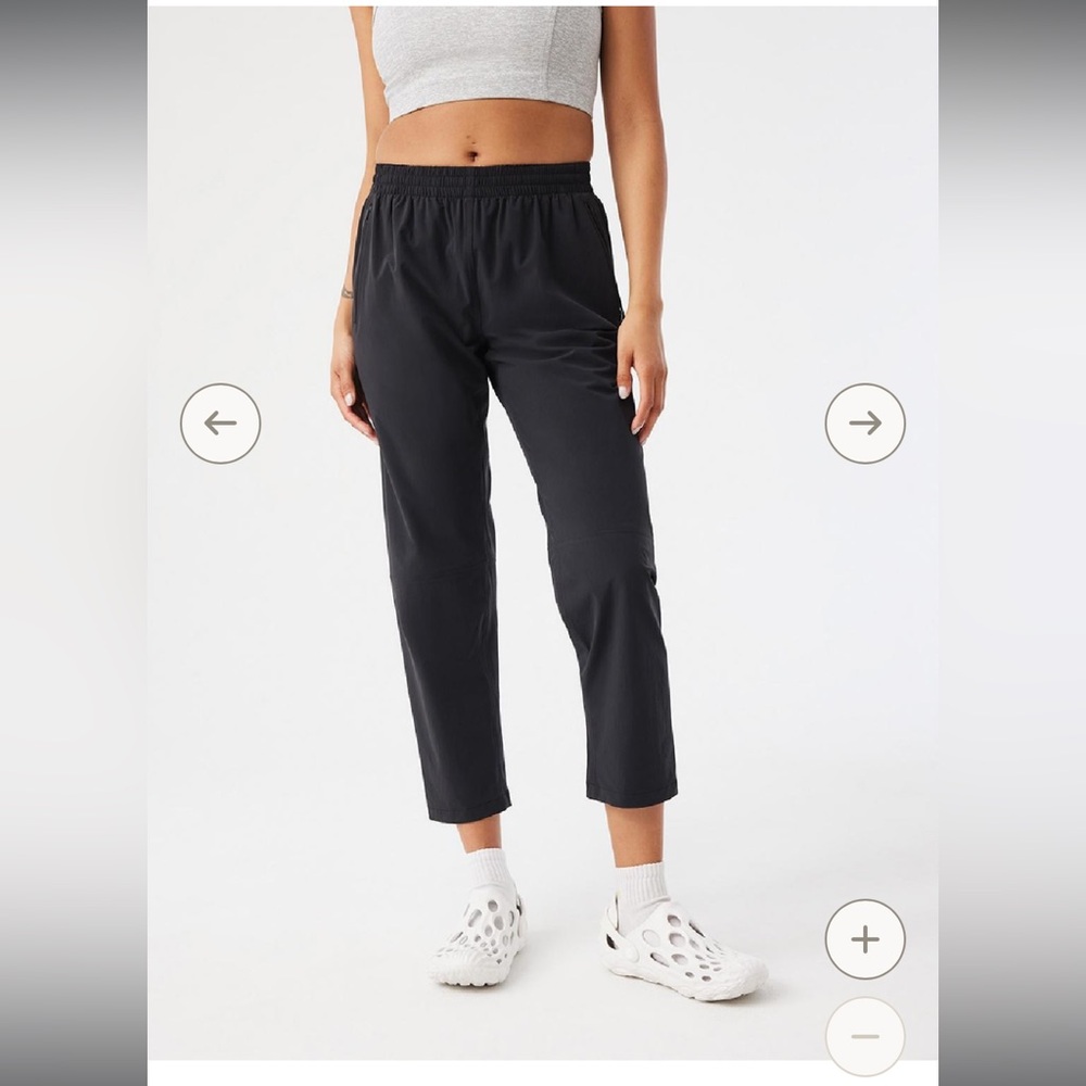 Outdoor Voices Zephyr 26” Black Pant Petite friendly Activewear, hiking,exercise